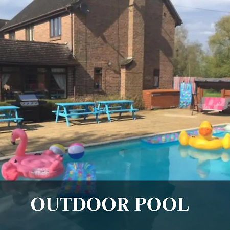 The Fortis House, Bournemouth, With Swimming Pool And Hot Tub Jacuzzi Exterior photo